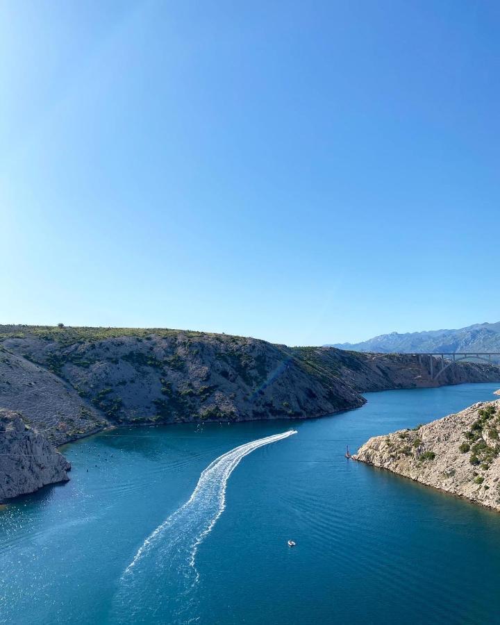 Apartmani 4 Palme Stari Grad Kültér fotó