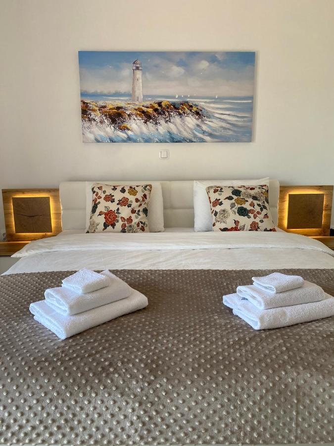 Apartmani 4 Palme Stari Grad Kültér fotó