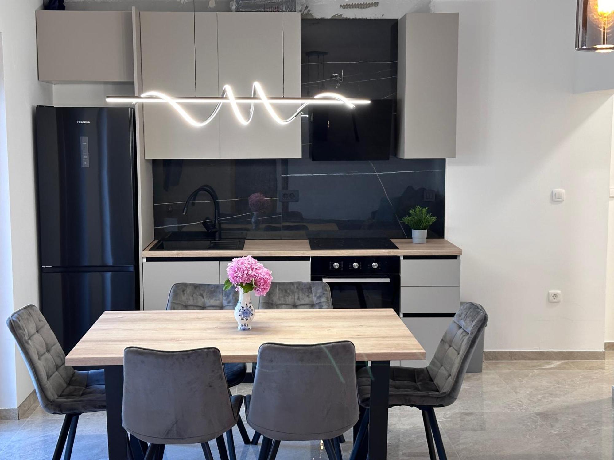 Apartmani 4 Palme Stari Grad Kültér fotó