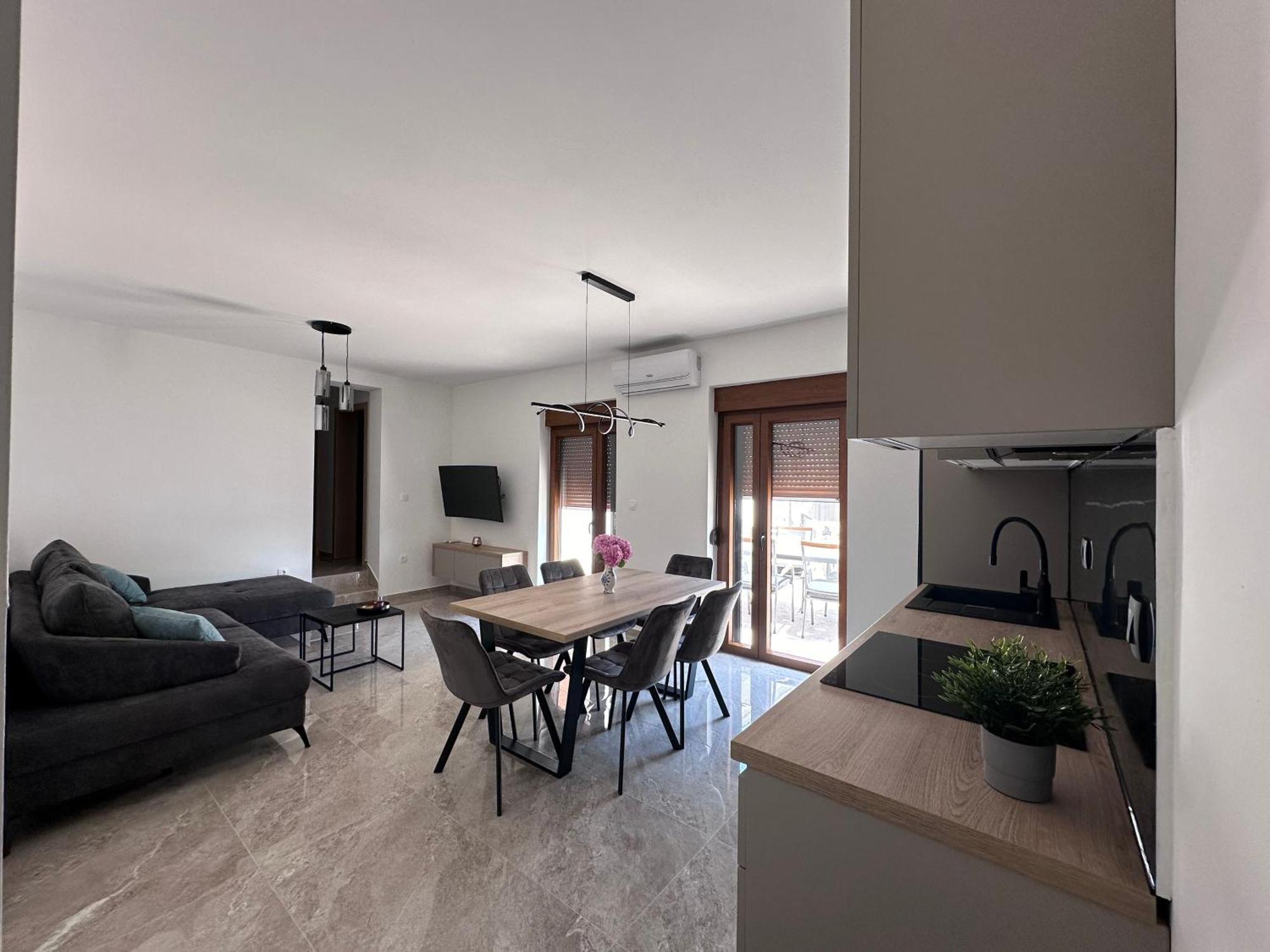 Apartmani 4 Palme Stari Grad Kültér fotó