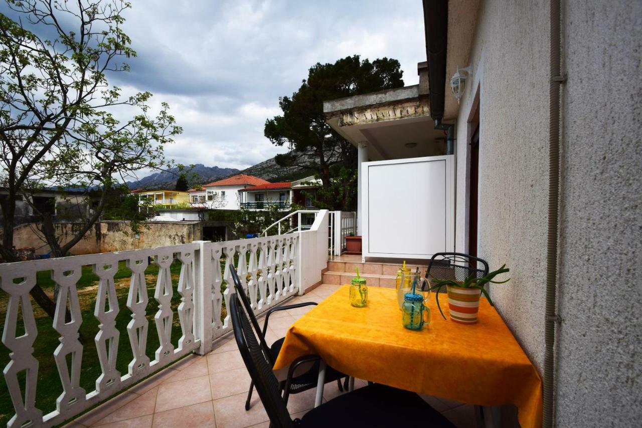 Apartmani 4 Palme Stari Grad Kültér fotó